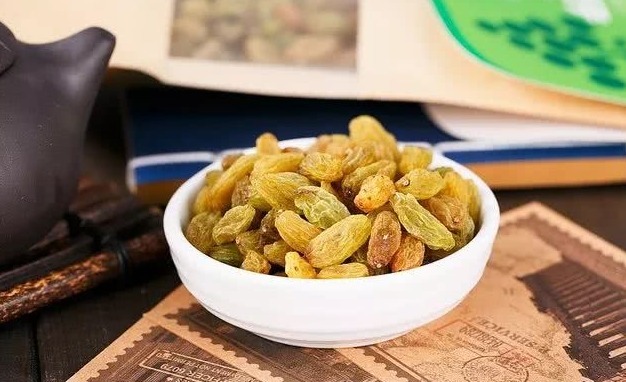 葡萄干|别再干吃葡萄干,老中医的3种“长寿吃法”,补血又抗癌