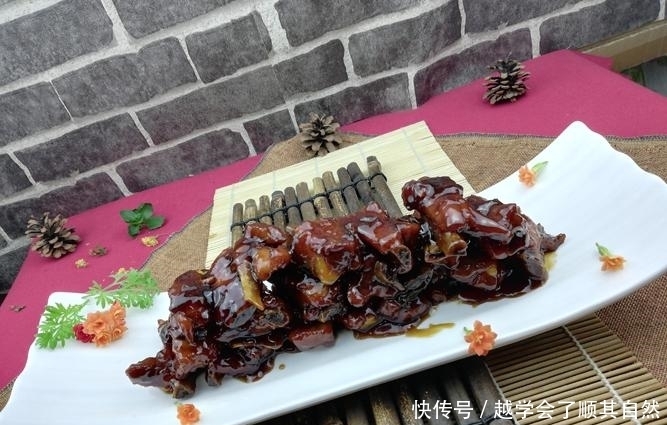这才是地道糖醋小排的详细做法，还别不信，地道的很少吃得到