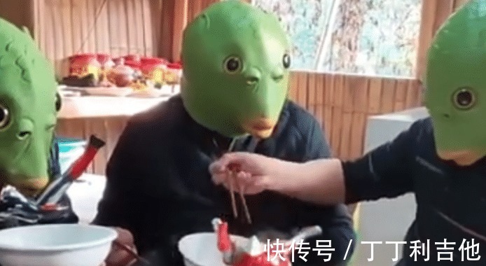 迪迦|奥特曼鱼头人恶搞迪迦,全网都黑奥特曼,网友很好玩