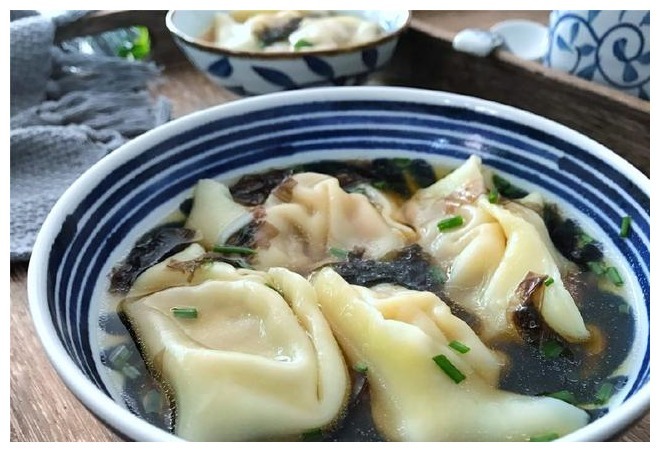 馄饨馅料中加了这2样,鲜到眉毛都掉下来了,吃一次就会上瘾