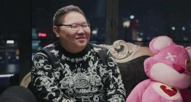 PDD|PDD有多壕?时隔一年重开CF仓库,竟以为玩的是体验服