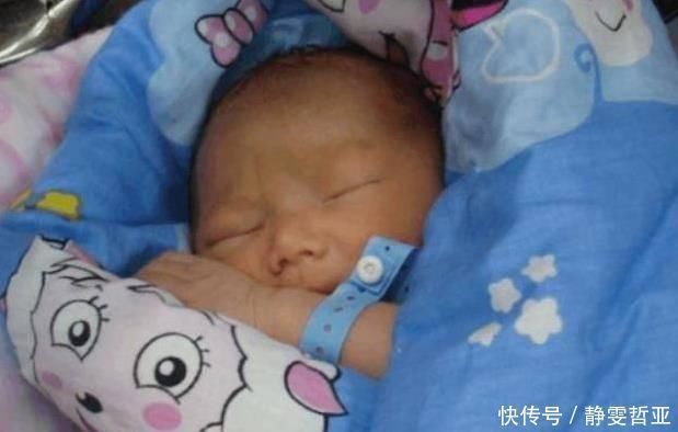 剖腹产|新生儿第一口,应该是先喝水,还是吃母乳?这一点对宝宝很关键!