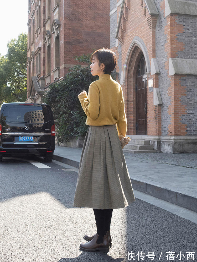 毛衣|建议30、40岁的女人,多穿半身裙,学会这样搭配,常被人夸有气质