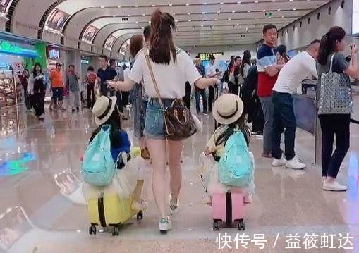 早生娃|二胎妈妈带娃机场照火了,网友羡慕:后悔没有早一点生孩子
