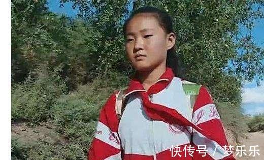 被变形记坑惨的农村女孩,走前捡上千块零食,富爸爸脸都“黑”了