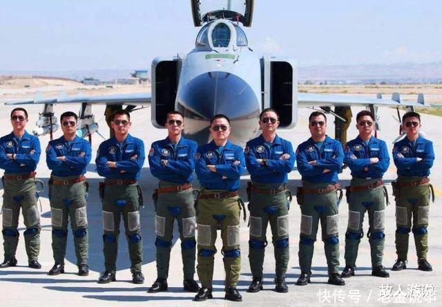 神州七号 航天英雄景海鹏从一贫如洗到3登太空，如今的他过得怎样