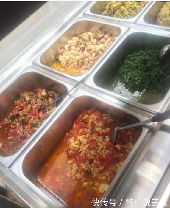 婆婆在工地帮厨做饭,只干了3天,工地老板明天不用来了