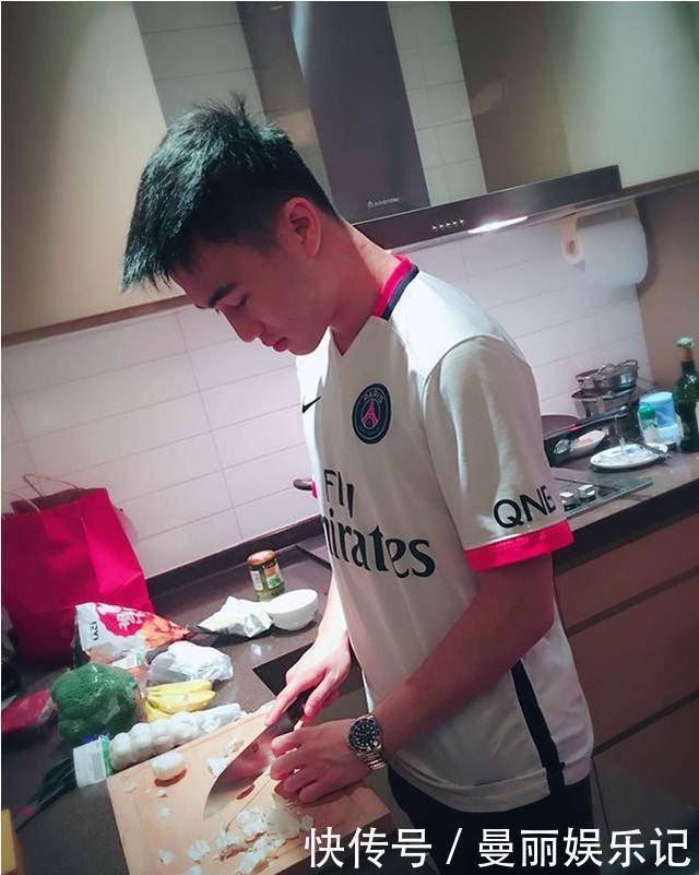 流理台|带你看看何猷君住的豪宅,茶几上堆满垃圾,家里连一个佣人都没有