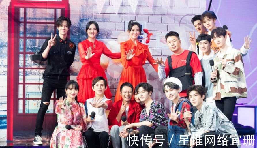 感性|她做综艺的时候,总是看起来很感性,好像对别人的苦难感同身受