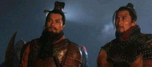 马军|同是马军五虎将,呼延灼和林冲谁的武力更高答案很显然