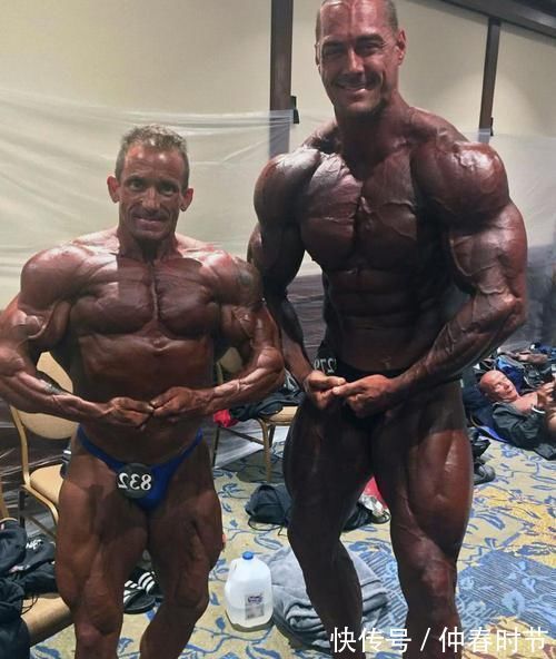 锻炼|男子身高接近2米, 锻炼出一身健美肌肉, 也因此实现了梦想!