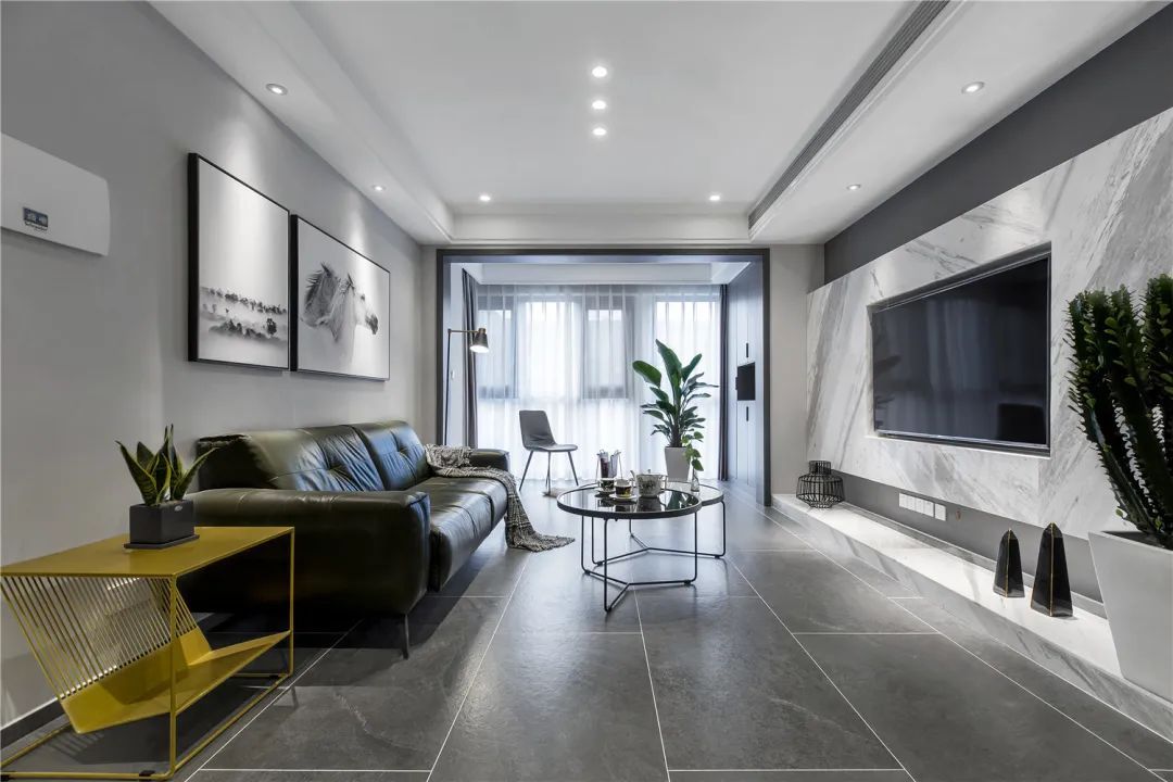 灰+绿植|103㎡现代简约，高级灰+绿植点缀，营造低调舒适的档次