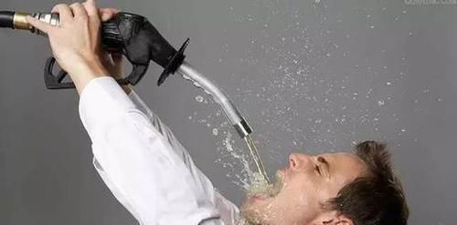 肠道|老年人便秘怎么办,试试此些办法,能帮你赶走顽固便秘