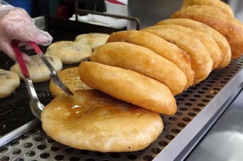 “糯米粉”别只知道做汤圆,大婶把它这样做,一天两桶不够卖!