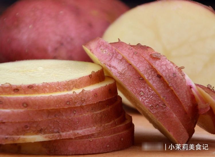 冬天买土豆，记得分清黄皮，白皮和红皮，口感差别大，吃法大不同