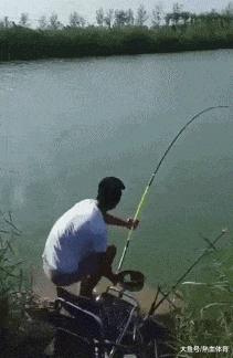 |搞笑GIF: 如何才能健康长寿 大爷讲的太对了