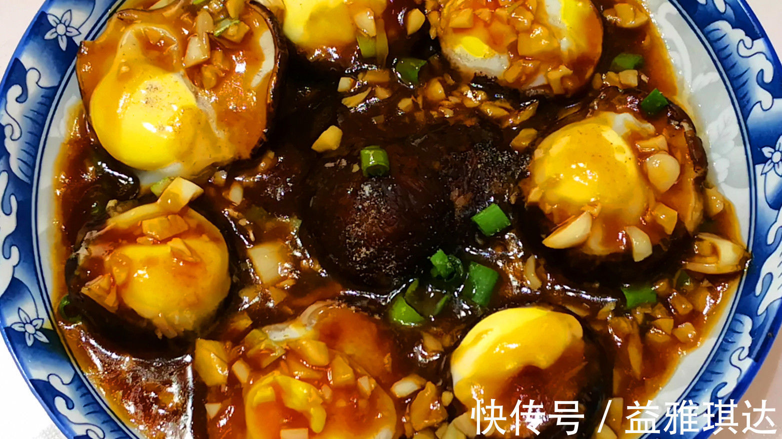 香菇蒸蛋|入秋后，多吃此菜，8块钱一斤，营养比牛肉高，蒸一蒸就特香