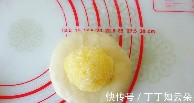 这个早餐孩子最爱吃，简单一搅香酥可口，能量满满上课才更专心！