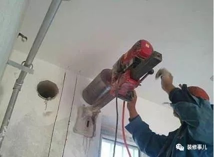 安装|热水器这样安装真是聪明绝顶,不仅非常安全,还能够很实用