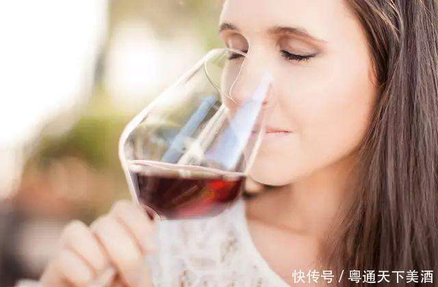 你还以为葡萄酒年份越老越好?别太天真了,普通酒要在适饮期喝掉