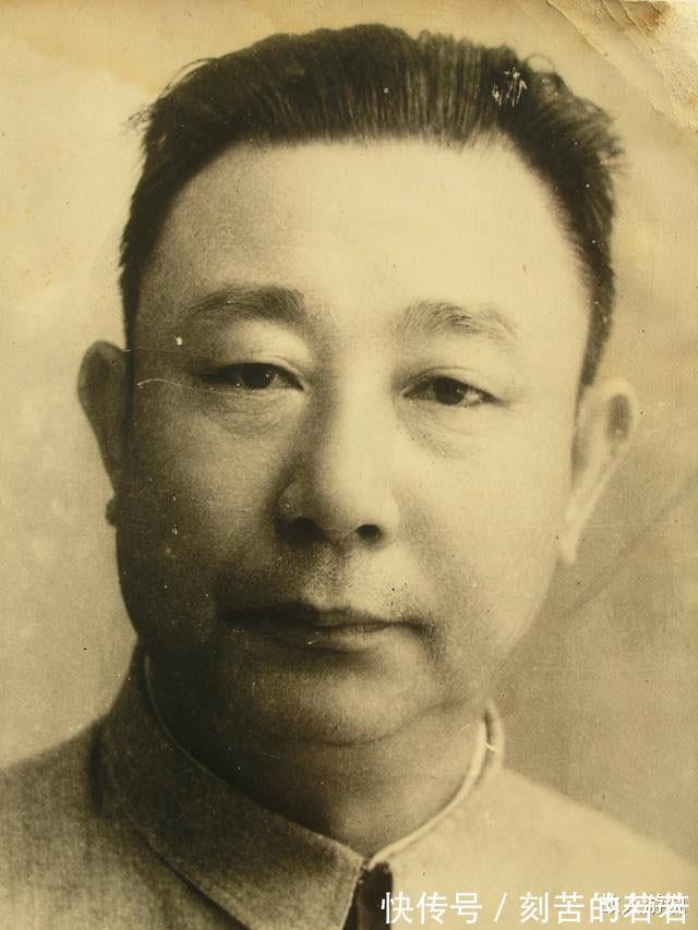 杨慧芬#“百变”作家叶永烈一生出版180多部作品,自曝小学作文不及格