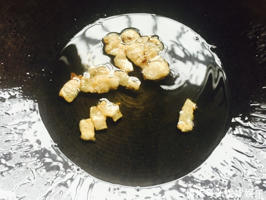 豆干炒肉,简单家常菜,随手一做10分钟吃饭,干香下饭