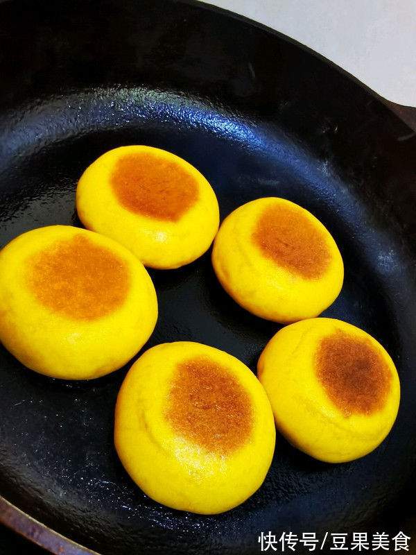 #我心中的冬日限定#健康美食南瓜馒头