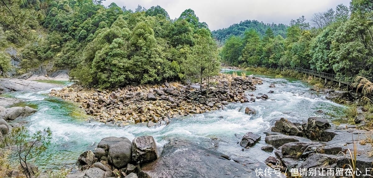 德兴大茅山，天然的避暑胜地，山下还藏着一个“彩虹童话村”