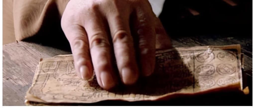 壹贯#明朝一名男子,将私房钱藏于木雕内,600年过后,瞒过了2任收藏家