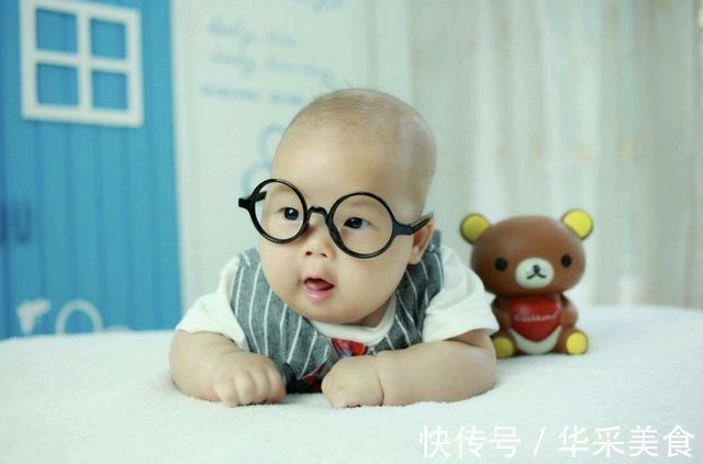 危险|宝宝趴着睡觉,有助于大脑发育吗?难怪那么多宝宝喜欢趴着睡