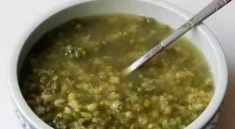 绿豆|绿豆被称为“粗粮之王”,但不要和此物同食,对身体不利