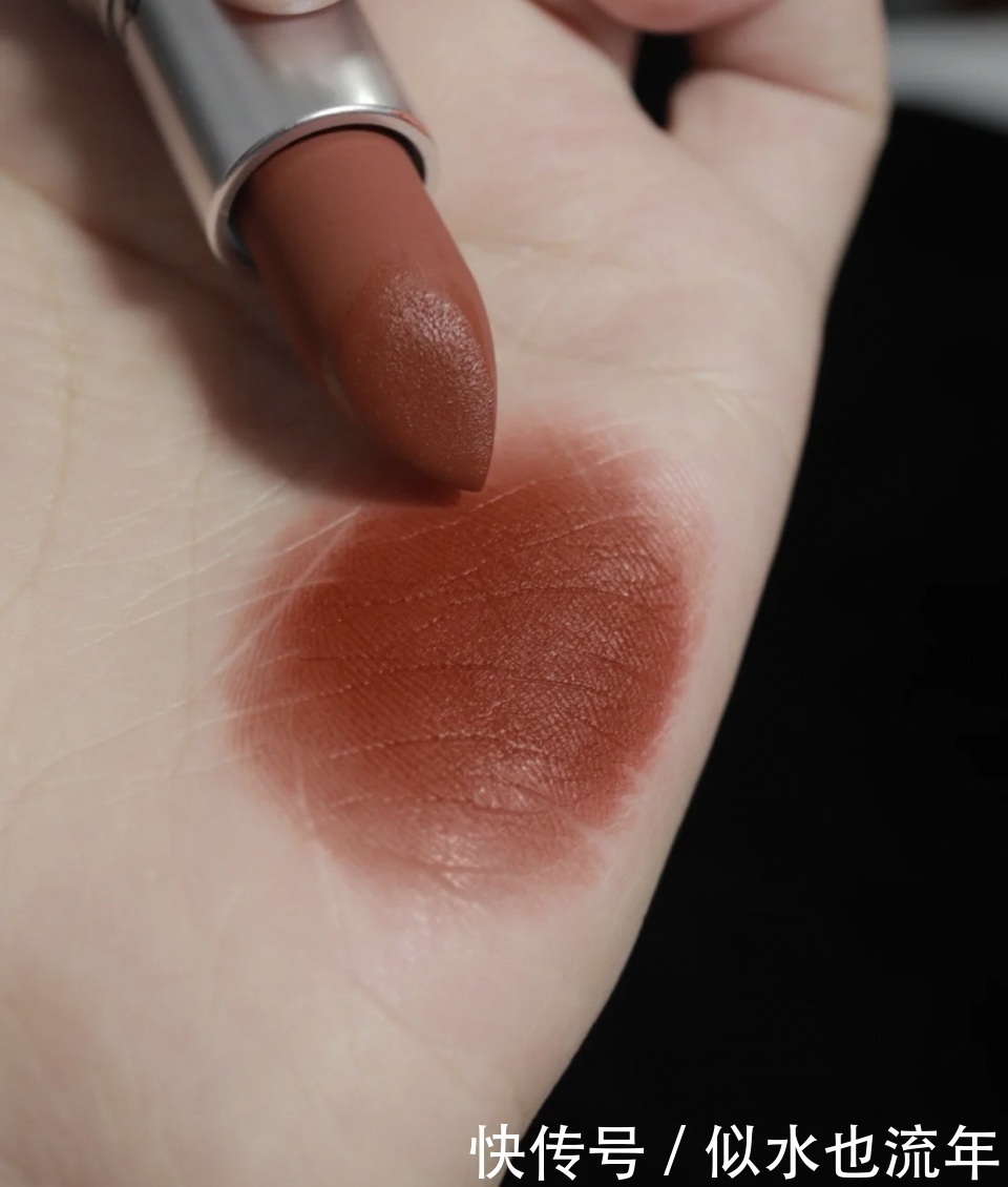 女人味|稳大气又显气质的口红颜色推荐:显白气质又百搭,更凸显女人味!