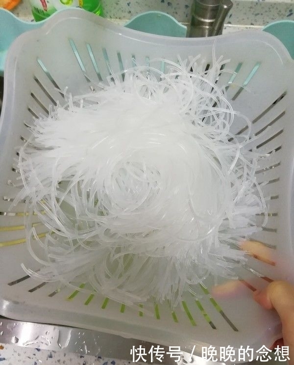 酸菜|大爷卖这“懒人菜”,5元一斤,每天200斤不够卖,明星也爱吃