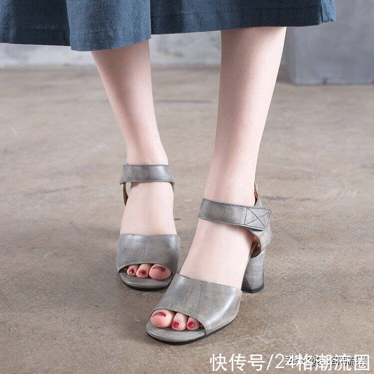 柔软|炎炎夏日，怎么可以少的了一双清凉的凉鞋呢？