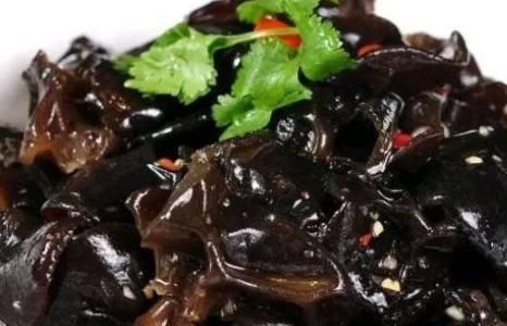 “生吃花生”的危害为什么那么大?很多人不知道,还以为是补品!