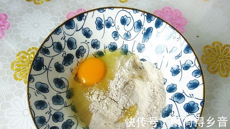 全麦粉|入伏后,有个主食可以常吃,10分钟上桌,营养美味,消汗又顶饱!