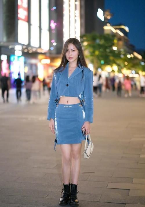 搭配|穿裙子不一定配凉鞋,今夏试着搭配这“5双鞋”,时髦新潮还显高