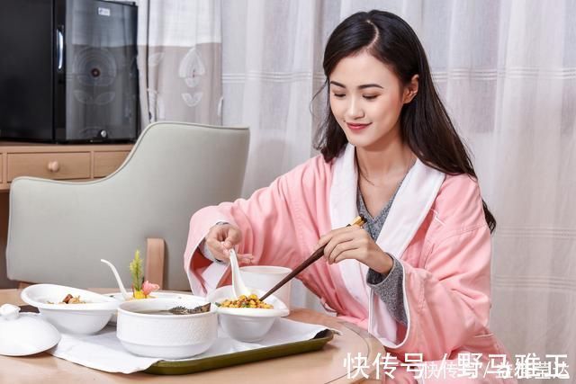 维生素当妈后高了两厘米,身体更强壮,为啥怀孕生孩子还能改变体质