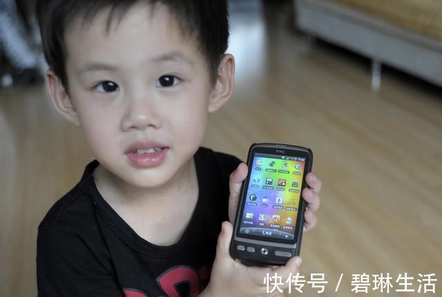 家长|孩子质问为什么不能给他买手机家长只需回答这3点
