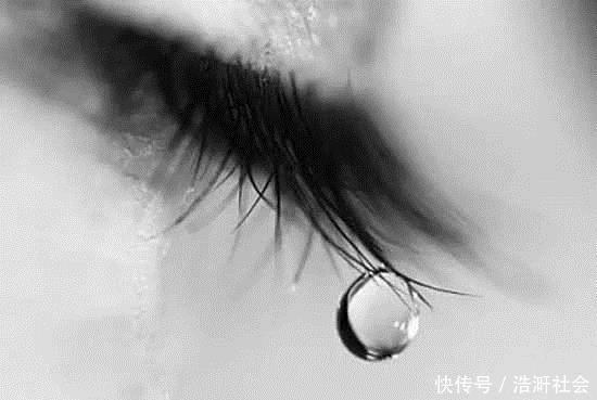 无需彩妆,那样做包你培育出又长又翘的眼睫毛