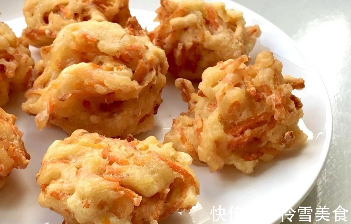 此才是萝卜丸子的正确做法，不用一滴水，外酥里嫩，凉了吃也不硬