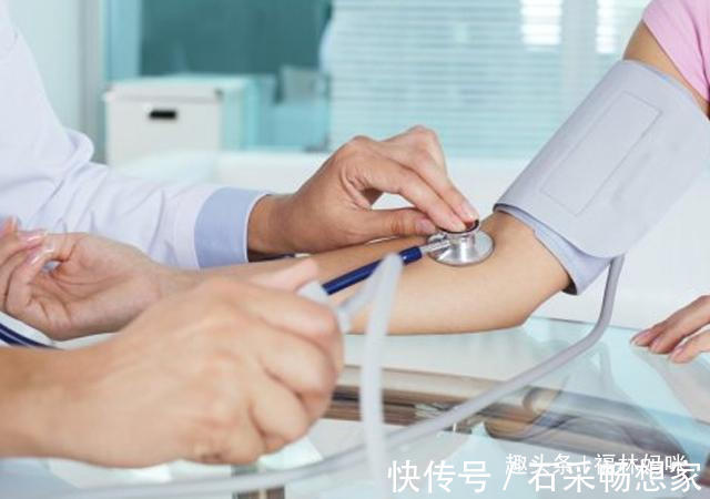 中国女性|何超盈提前两周剖腹产女,孕前孕后对比强烈,孕期产妇体重需控制