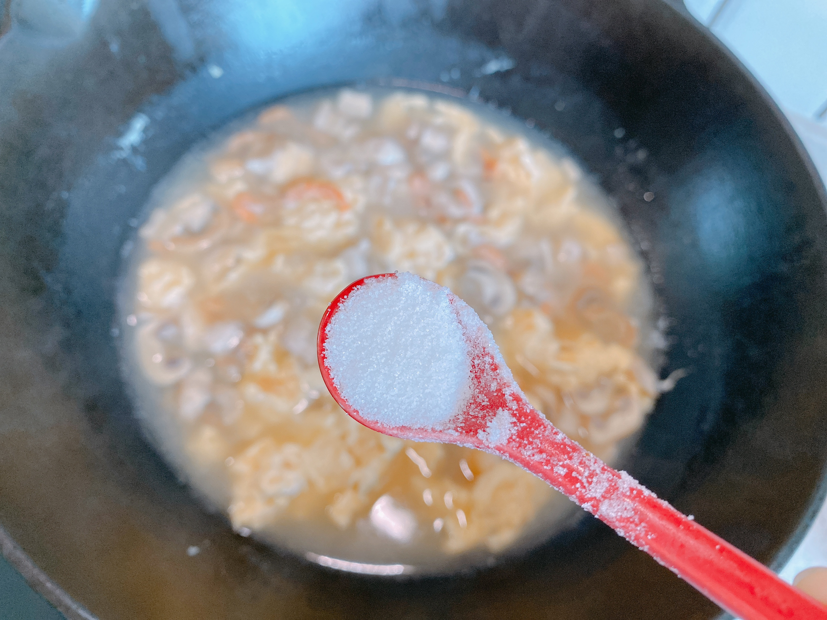 鲜掉眉毛的口蘑汤，节后刮油试试它，低脂低热量，简单易学营养好！