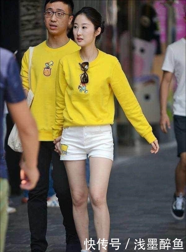 小姐姐|街拍美女小姐姐,娶图1需要1辆奥迪,娶图4需要1辆法拉利