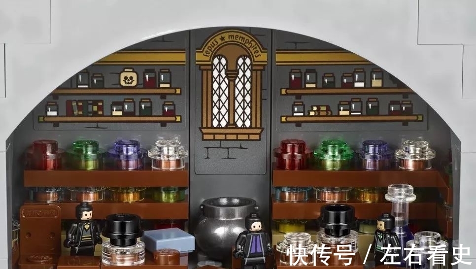成人 能玩的转AJ、supreme和各大潮牌的乐高,绝对是最牛的成人玩具!