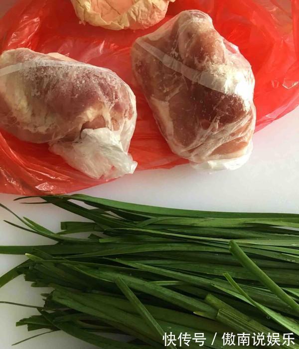 土豆换个吃法,8毛钱做1大盘,学会了做给家人,上桌全家人称赞