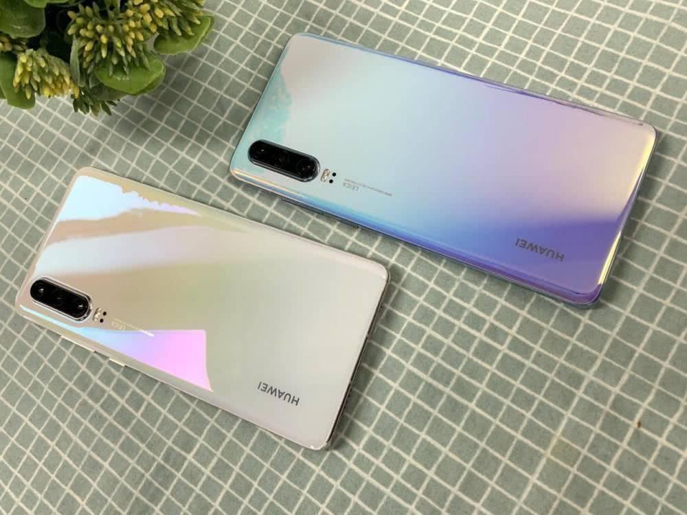 苹果|自叹不如华为旗舰机型降价3199元,在价格战面前苹果还是小弟
