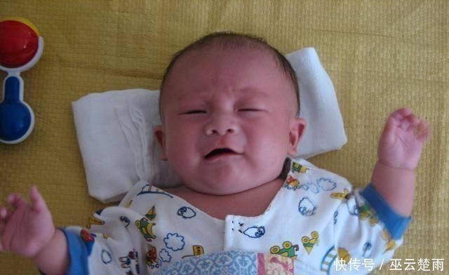 儿科医生|刚百天的孩子,大半夜哭闹,吓到爸妈,儿科医生幸好你俩没大意