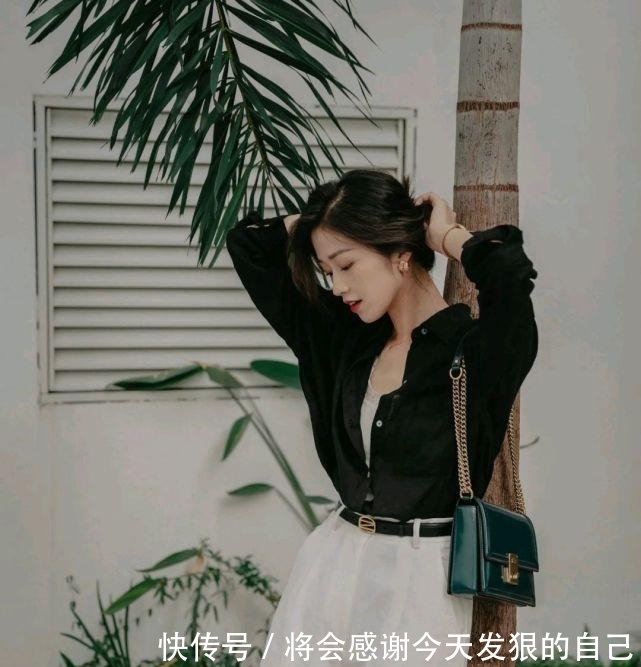 t恤|用精致的穿搭邂逅盛夏，温柔婉约的搭配，释放自身的魅力