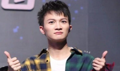 淘汰|好声音导演请了他三次才答应参加,却遭那英淘汰,如今比冠军还火